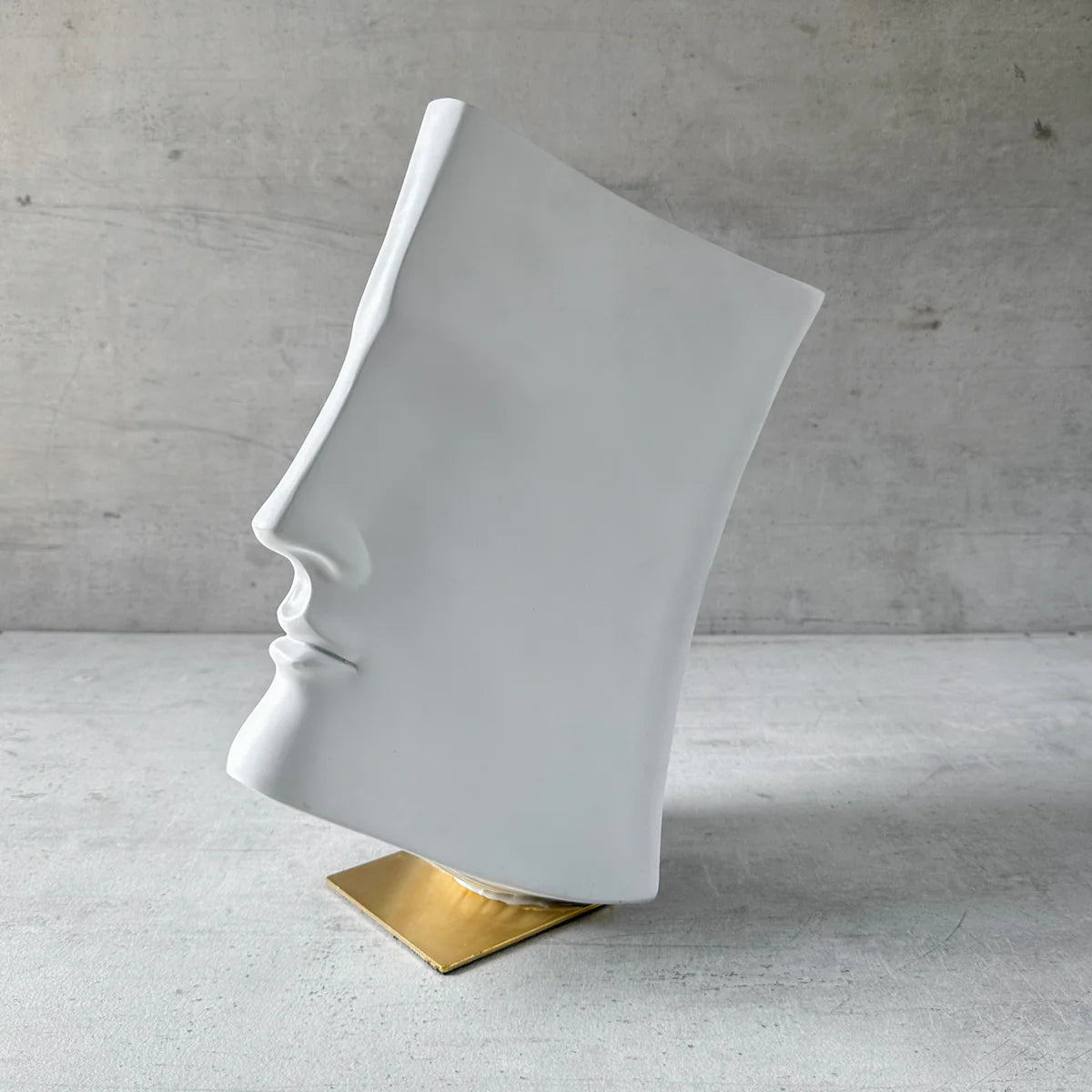 Silvio Book Face Sculpture