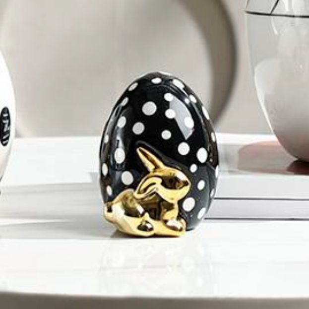 Easter Bunny Rabbit Golden Egg