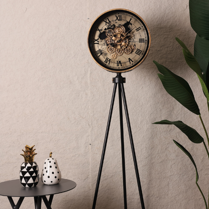 Moment Maker Luxury Designer Wall Clock With Moving Gear Mechanism